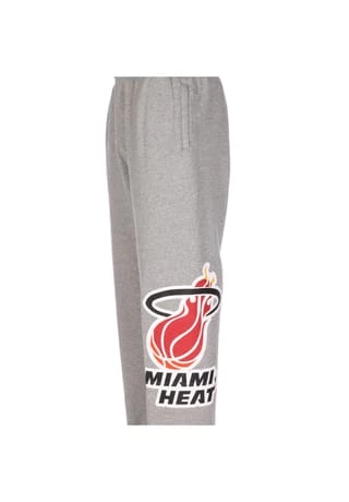 Mitchell & Ness NBA Miami Heat Team Origin Fleece Jogginghose Herren Grau/ Rot – Bild 3